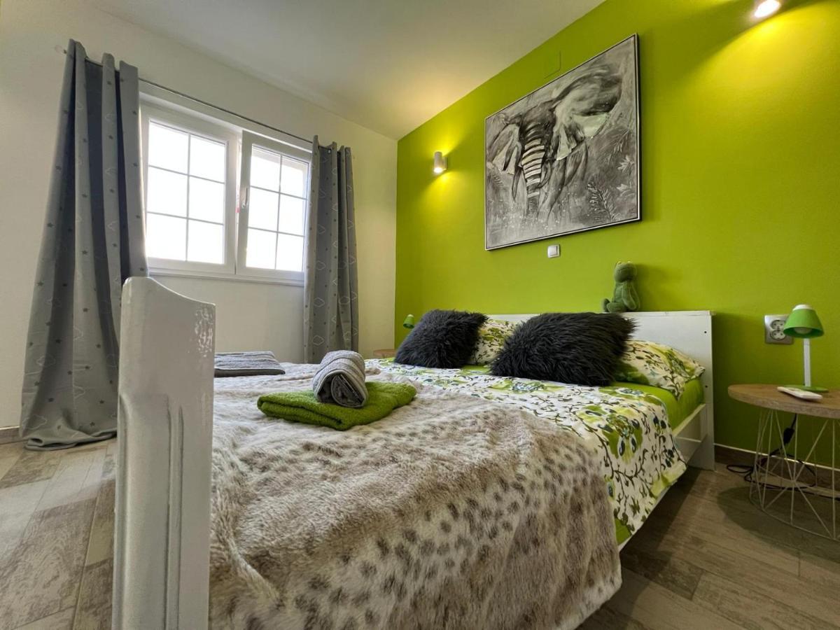 Villa Tamara Биоград на Мору Екстериор снимка