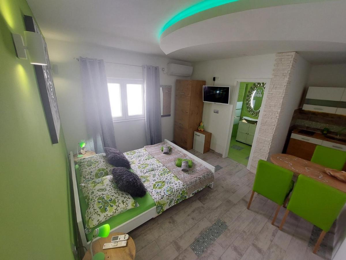 Villa Tamara Биоград на Мору Екстериор снимка