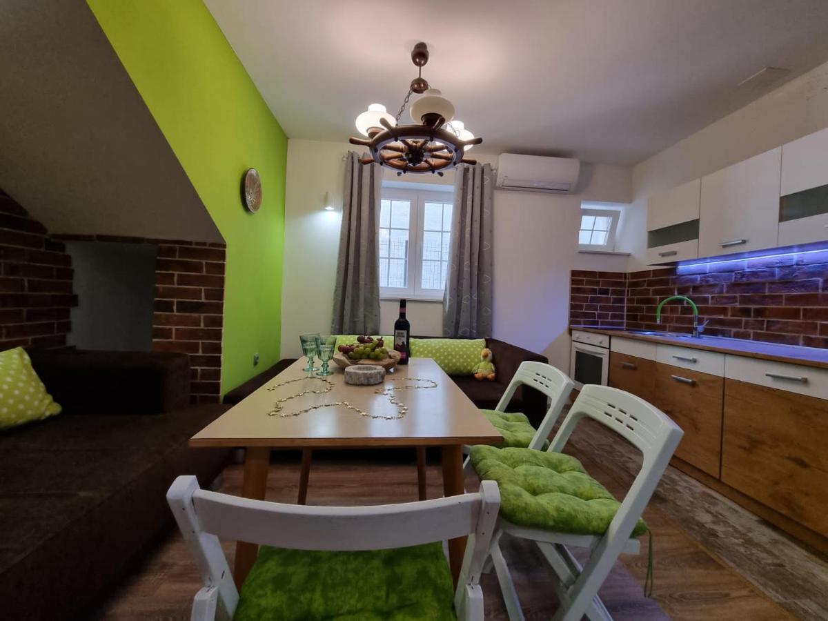 Villa Tamara Биоград на Мору Екстериор снимка